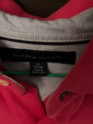 ¡SIN ESTRENAR! Polo Tommy Hilfiger rosa XS