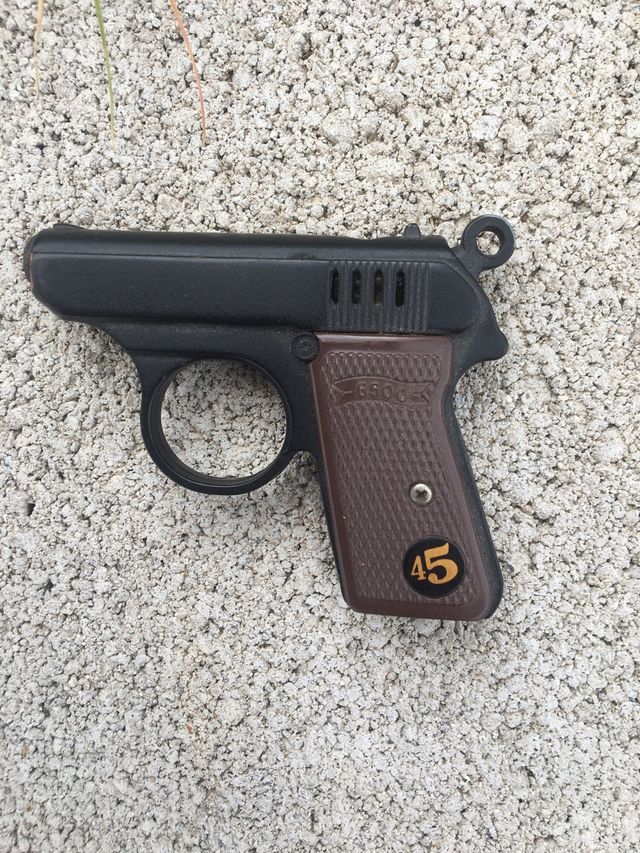 Mechero pistola antiguo no pone donde se fabrico