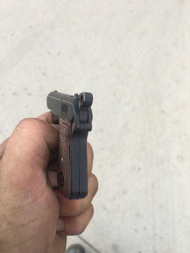 Mechero pistola antiguo no pone donde se fabrico