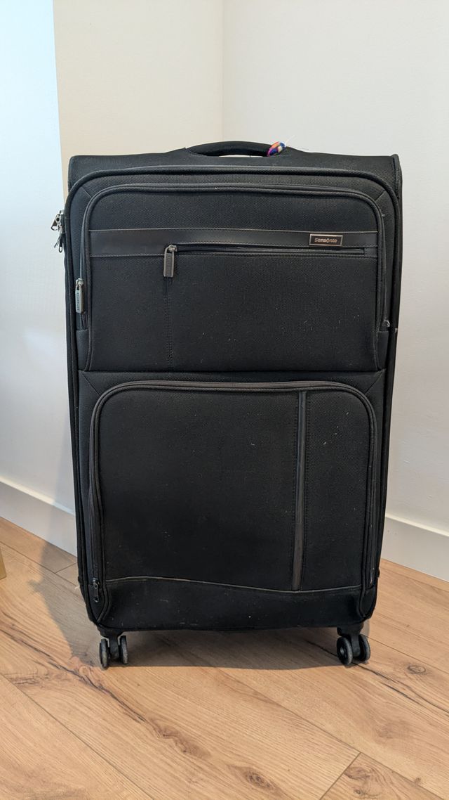 Valigia Samsonite nera L