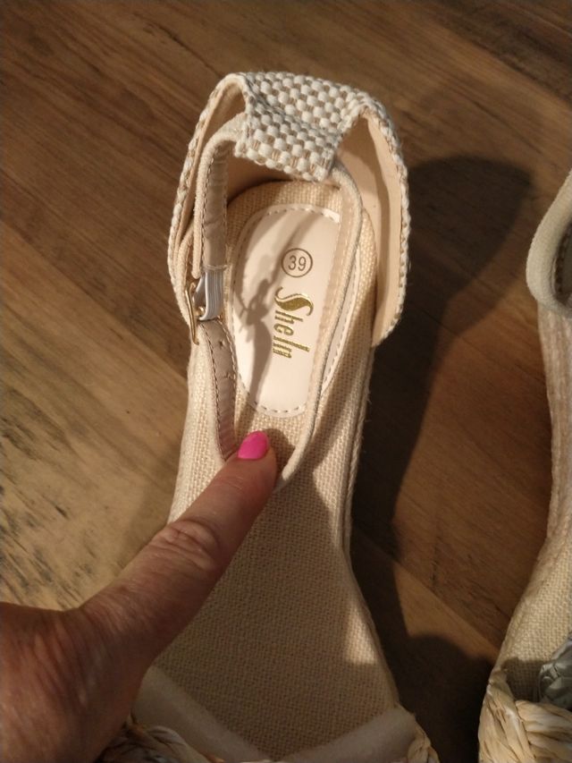 Sandalias Shela beige, talla 39