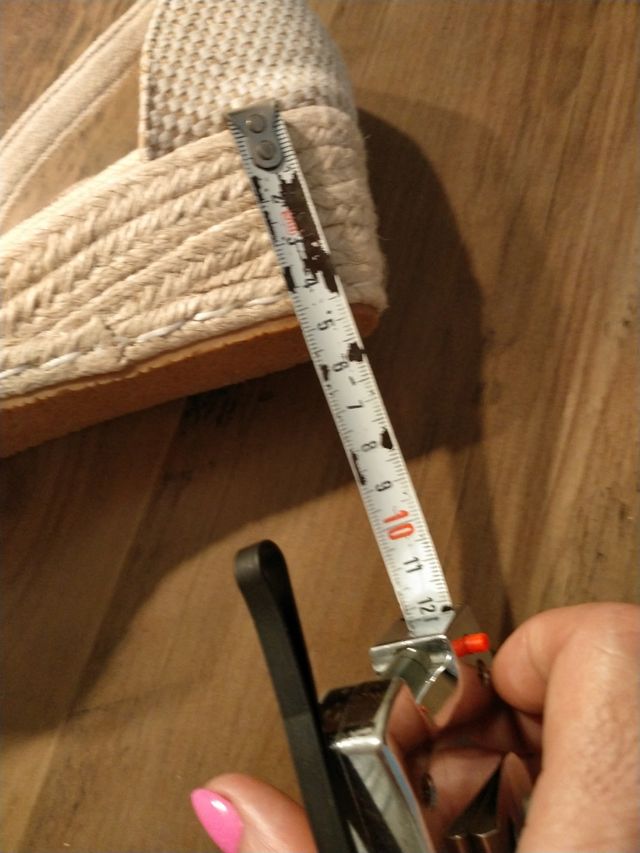 Sandalias Shela beige, talla 39