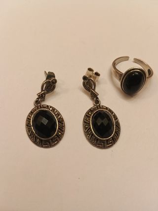 Juego de ónice: anillo ajustable y pendientes