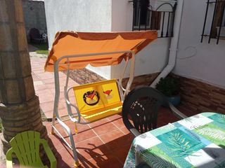 Columpio infantil con toldo