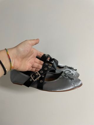 Bailarinas grises satinadas