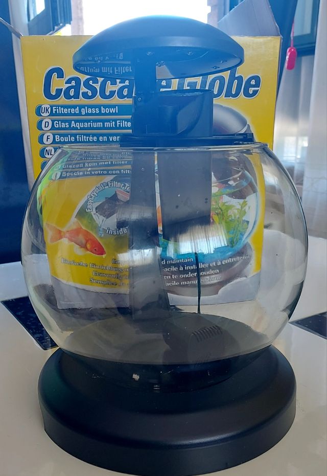 Cascade Globe - Pecera con filtro