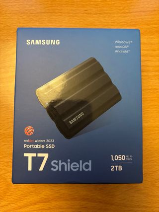 Samsung T7 Shield SSD 2TB
