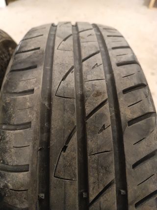 Neumáticos - rueda 185/65 R15 usados