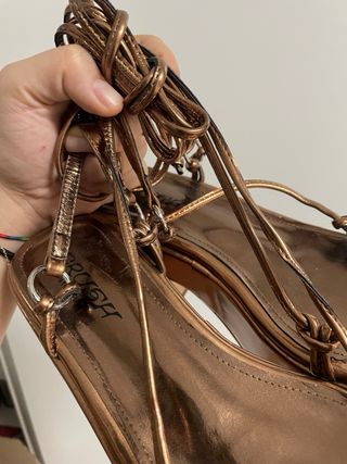 Sandalias Ulanka plataforma doradas