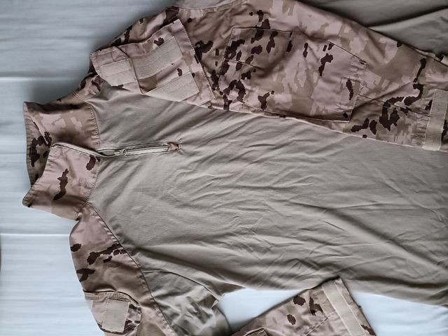 Uniforme Airsoft árido pixelado - XL