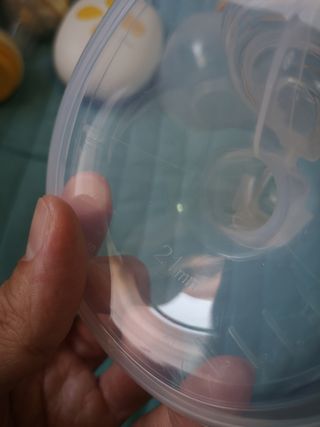 2024 Sacaleches Medela Solo Hands-Free