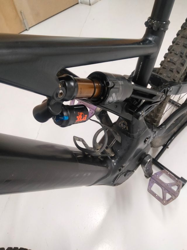 Bicicleta eléctrica turbo levo aluminio talla M
