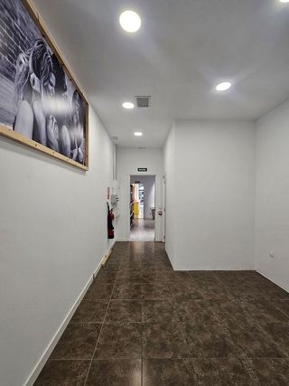 Local comercial en alquiler en Centro - Ayuntamiento en Santander