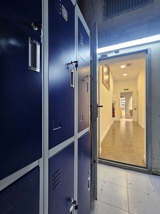 Local comercial en alquiler en Centro - Ayuntamiento en Santander