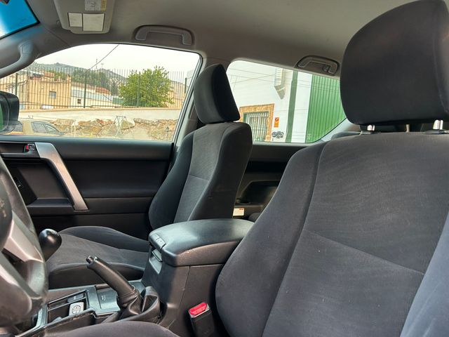 Toyota Land Cruiser 150 2016