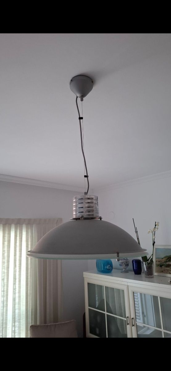 Lámpara techo gris metal