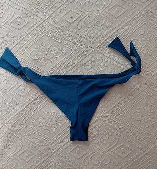 Bikini azul - Baño