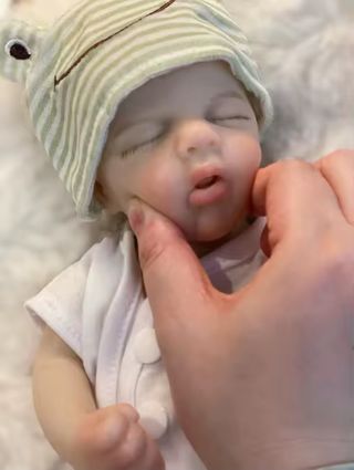 Bebé reborn silicona platino