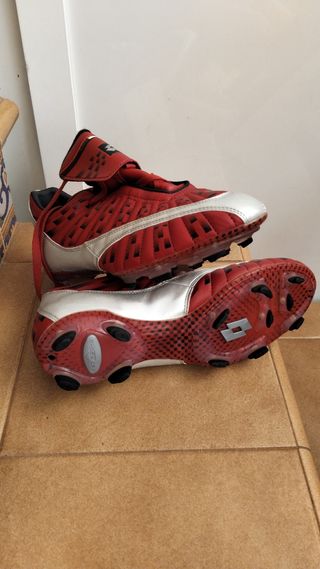 Botas fútbol Lotto - rojas N.42