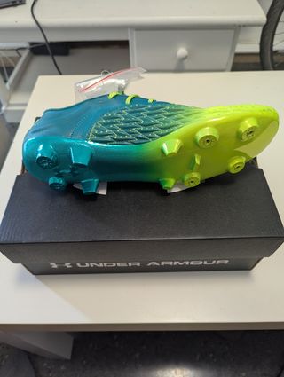 Botas fútbol Under Armour Clone Magnetico NUEVAS 