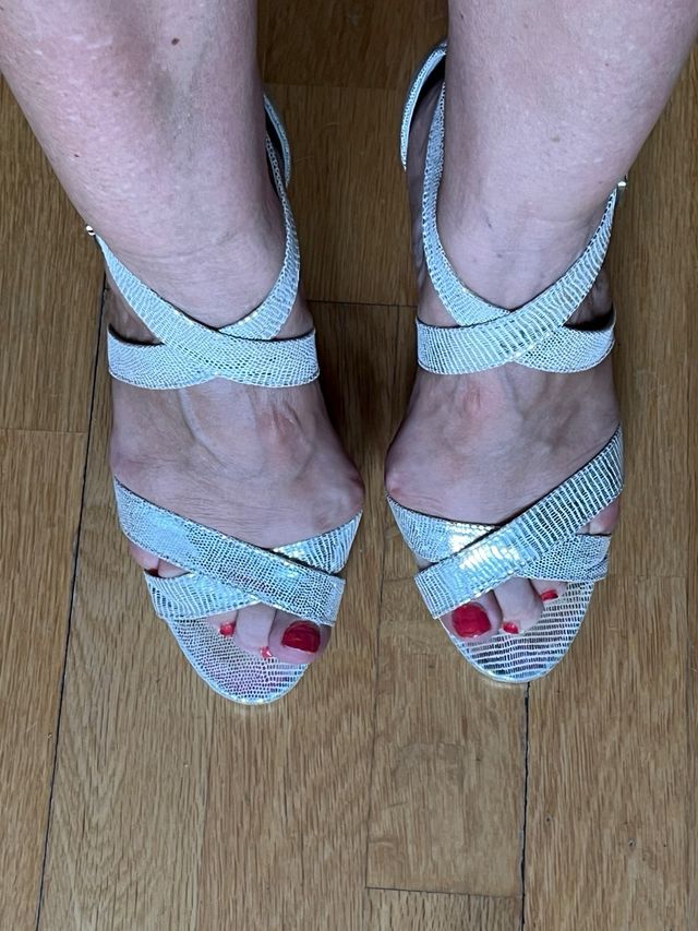 Vestido fiesta rosa + zapatos tacón