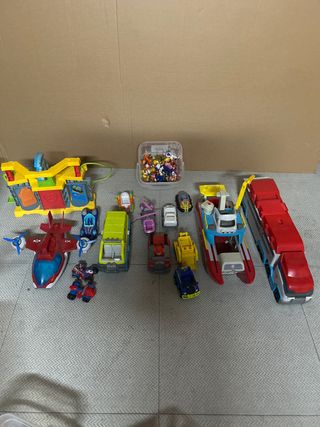 Lote de juguetes Paw Patrol
patrulla canina