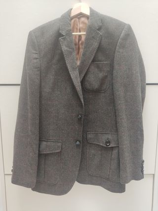 Chaqueta hombre marrón-caqui.