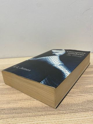 CINCUENTA SOMBRAS DE GREY