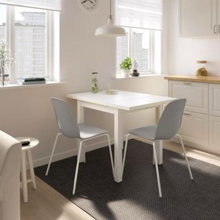 Lampara IKEA RANARP blanca y dorada