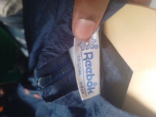 Chaqueta Reebok azul vintage