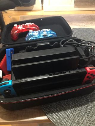 KIT NINTENDO SWITCH EN PERFECTO ESTADO, SIN RASGUÑ