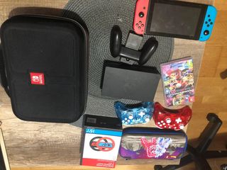 KIT NINTENDO SWITCH EN PERFECTO ESTADO, SIN RASGUÑ