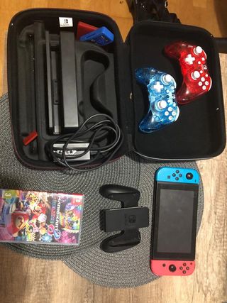 KIT NINTENDO SWITCH EN PERFECTO ESTADO, SIN RASGUÑ