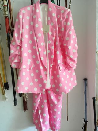 Traje chaqueta rosa lunares - Talla única