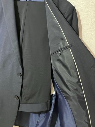 Traje Zara Man azul marino