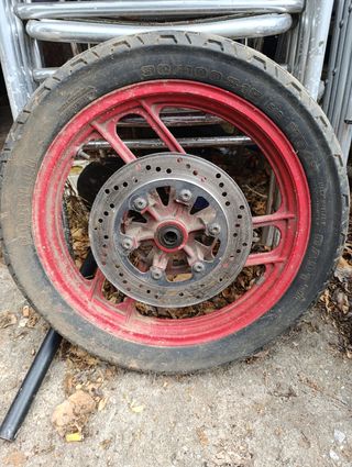 Rueda moto Yamaha RD 80 roja