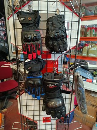 Guantes moto - liquidación tallas m
L y xl