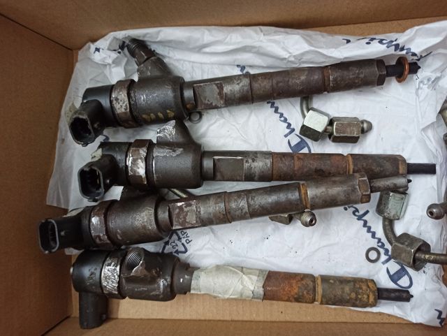 Rail ed iniettori Fiat Punto 188 1.3 MJ