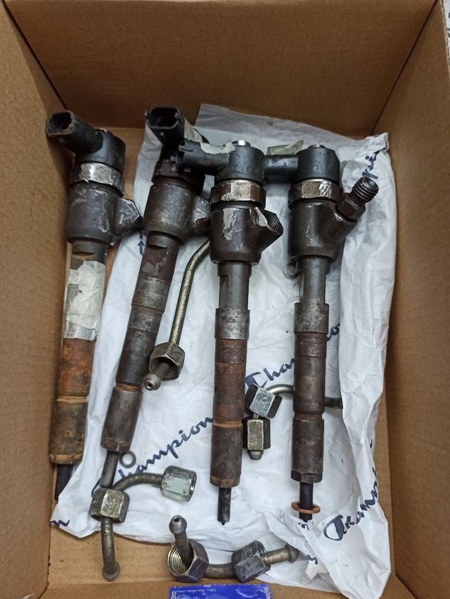 Rail ed iniettori Fiat Punto 188 1.3 MJ