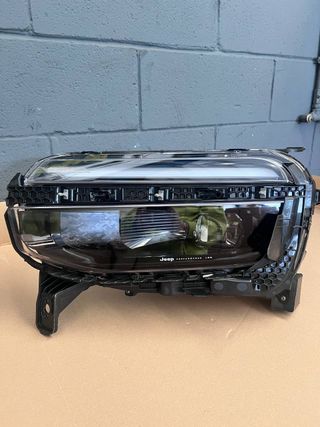 STOCK-Fari Anteriori Nuovi BMW Jeep Skoda VW Opel