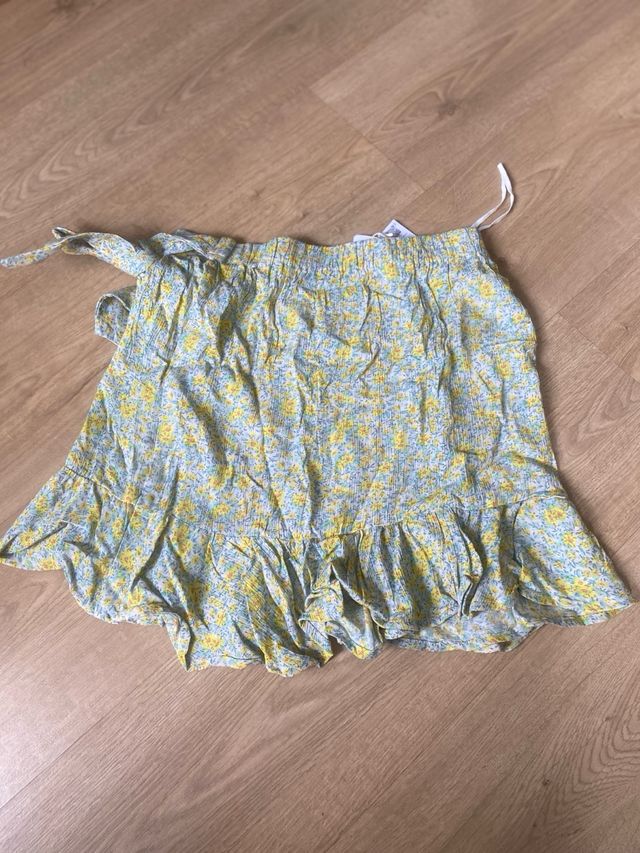 Mini Falda Floral-Amarilla-verde Talla M
