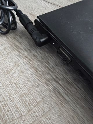 Cargador portátil multi-clavijas