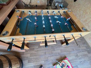 Futbolín clásico de madera