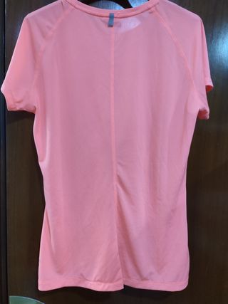 Camiseta Puma rosa deporte talla 42
