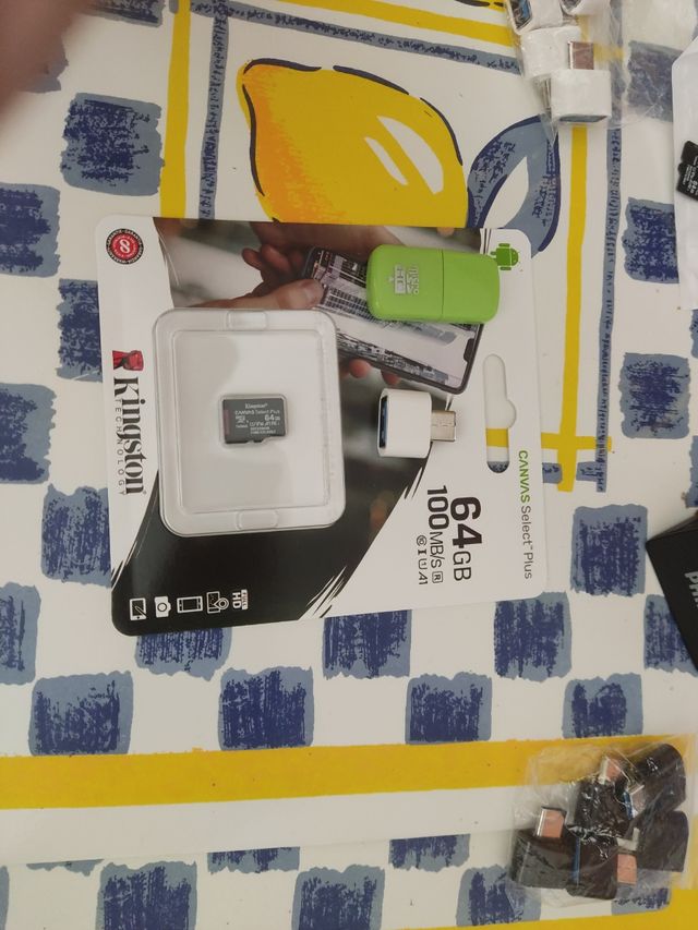 Kingston Canvas Select Plus 64GB microSD + Adaptad