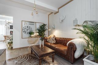 Sofá Chesterfield marrón cuero 3 plazas