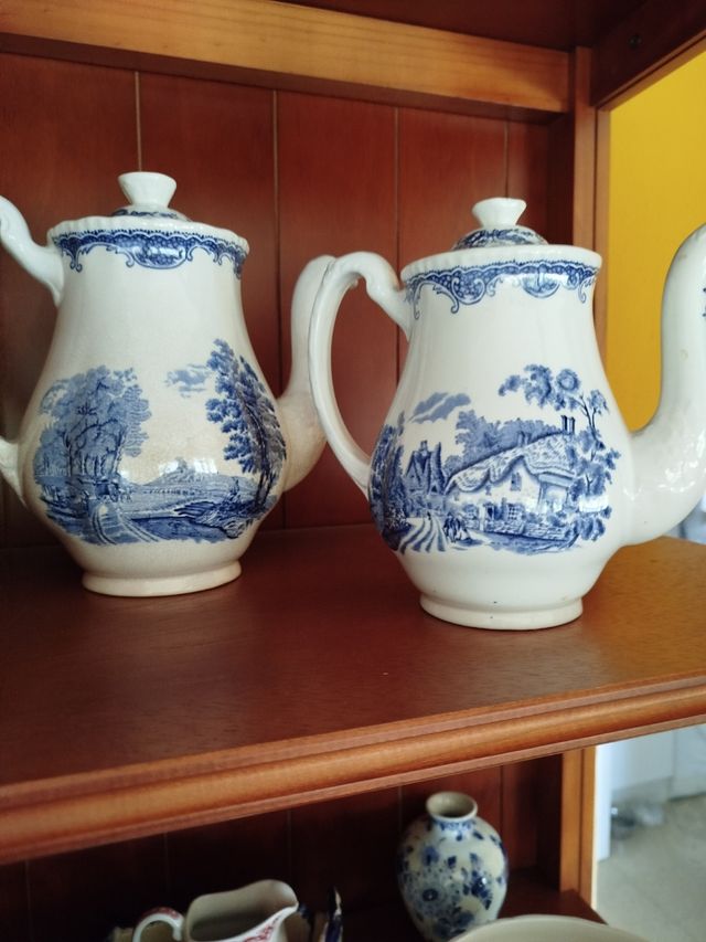 Dos Cafeteras Royal Tudor Vintage