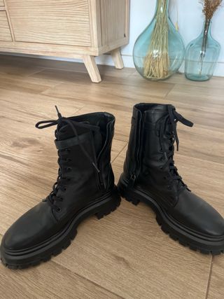 Botines Stuart Weitzman negros