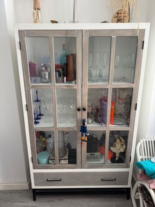 Vitrina gris y blanca - Mueble expositor