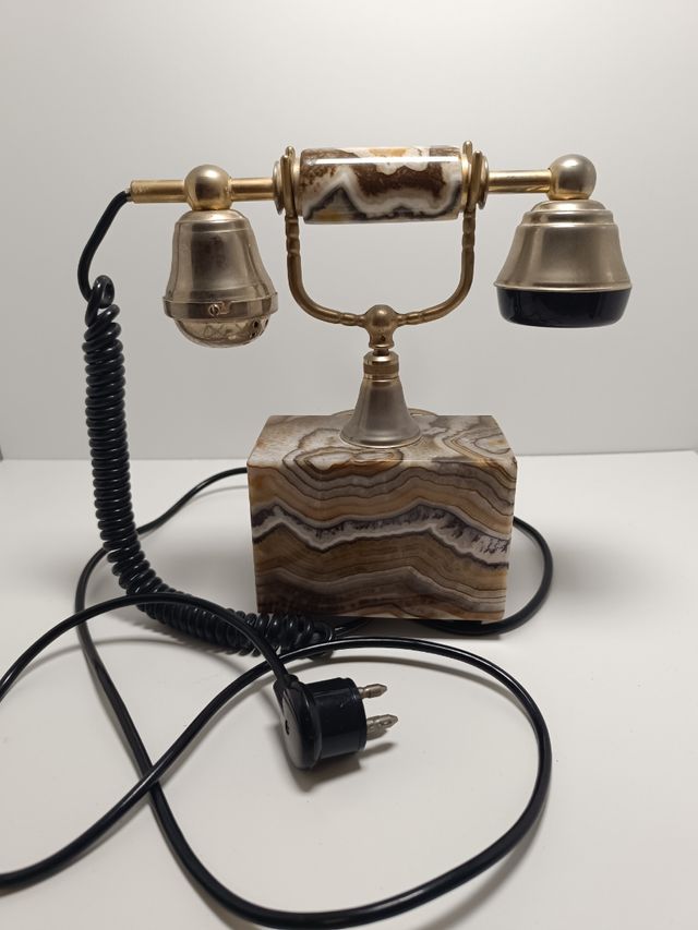 Telefono antico in marmo placcato oro 18K